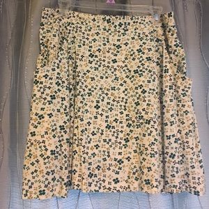 COPY - Old Navy floral skater skirt with pockets